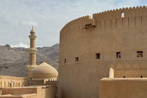 Muscat: Nizwa, Jabreen Castle & Bahla and more Sharing Tour