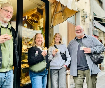 Florence: Street Food Tour with Wine & Local Guide