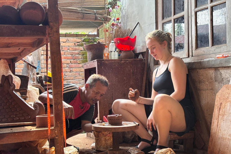 Yogyakarta: Bike Tour, Pottery, Ricefield, Museum With Lunch Bike, Pottery Class, Rice fields, Museum (No Lunch)