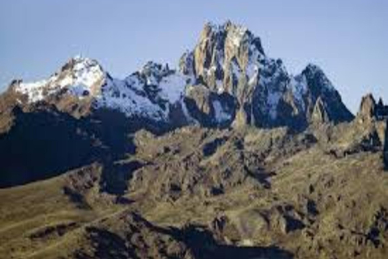 Nairobi: 6-Day Mount Kenya Climb via Chogoria Route