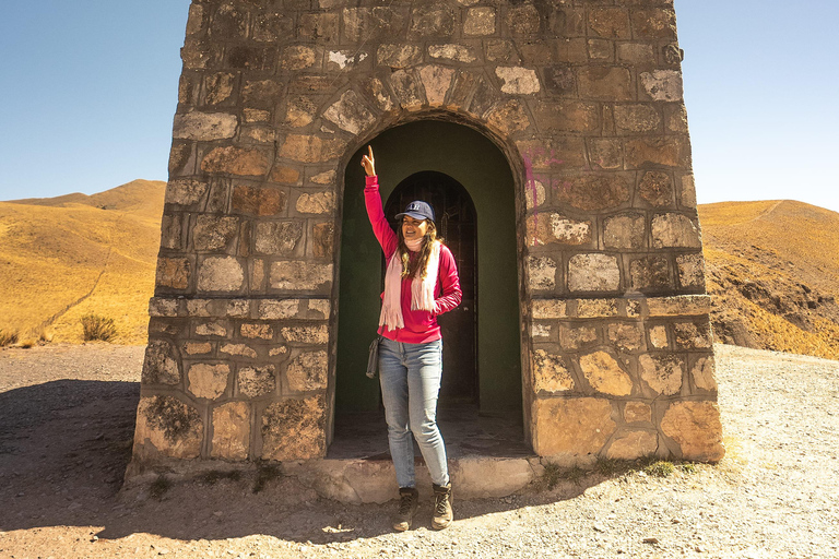 Cachi: Ruta Escénica y Experiencia Local desde Salta