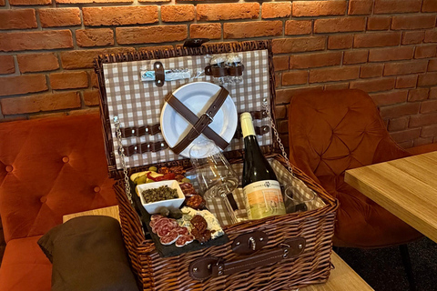 Near Wieliczka: Vineyard Picnic with Basket & Wine for Two