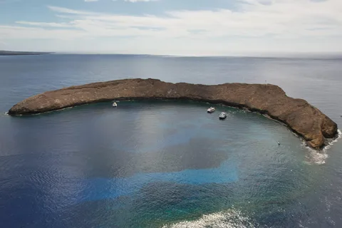 From Kihei: Molokini Snorkel Adventure 2-Hours