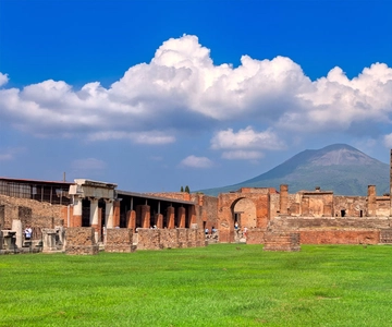 From Naples: Pompeii, Herculaneum, & Vesuvius Full-Day Tour