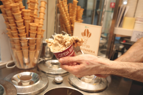 Guided Food Tour with Wine Tastings in Genoa Italiano