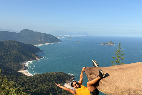Pedra do Telégrafo: Guided Experience and Rio's Most Famous Photo Pedra do Telégrafo: Guided Experience and the Most Famous Photo of Rio