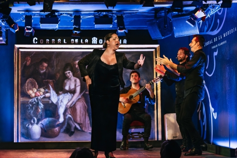 Madrid : spectacle de flamenco au Corral de la MoreriaSpectacle de flamenco avec une boisson incluse
