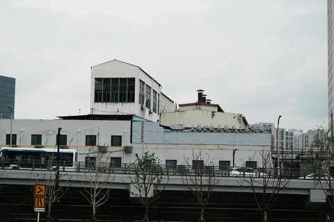 Shanghai: Suzhou Creek Industrial Heritage Walking Tour