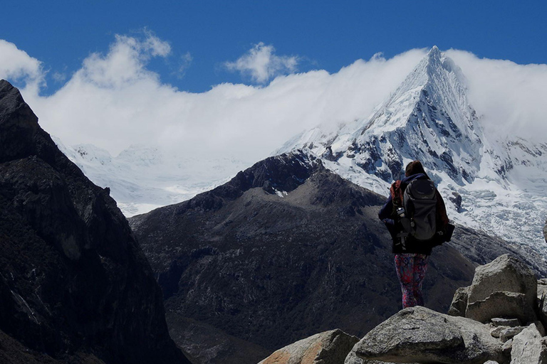 Laguna Parón Full Day with Entrance Fee