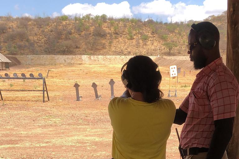 Nairobi: Dagtrip naar Lake Magadi met Shooting Range Experience