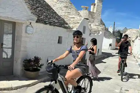 Alberobello: E-Bike Tour with Focaccia and Wine