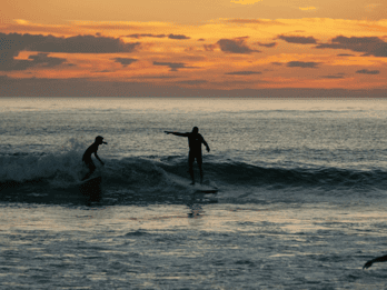 Lisbon: Sunset Surf Experience