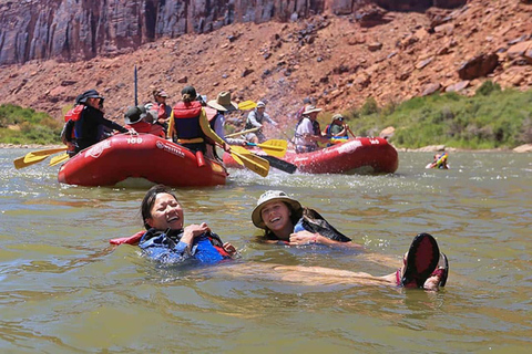 Colorado River: Mid-Day Rafting with BBQ Lunch Tour without pickup