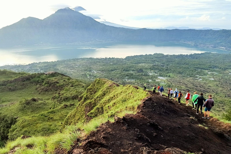 Bali: All-Inclusive Batur Sunrise Trek & Hot Springs