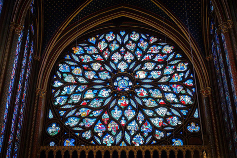 Paris: Sainte-Chapelle, Conciergerie, Notre Dame Guided Tour Small-Group Tour in English