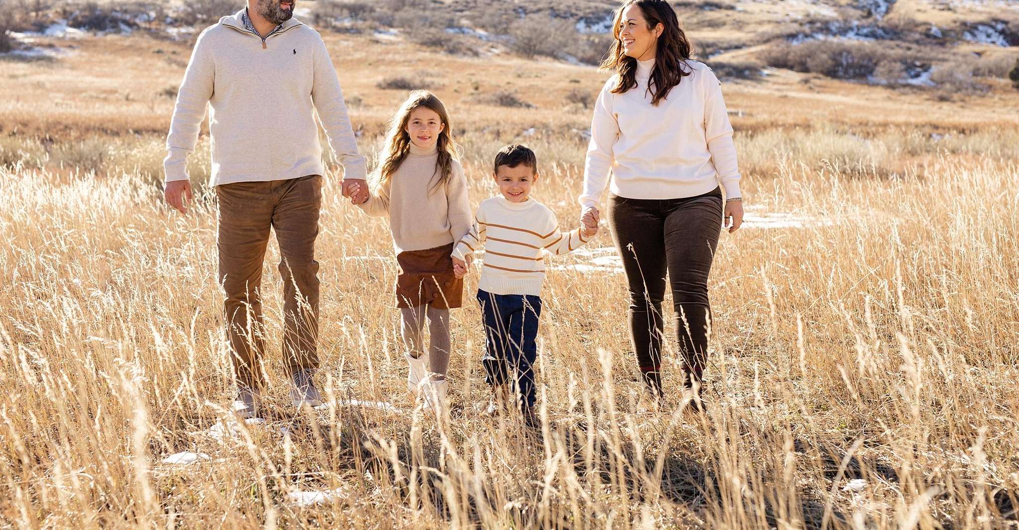 Scenic Photoshoot in Denver's Foothills - Housity