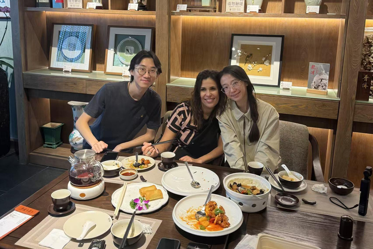 Guangzhou: Private Guided City Tour with a Local