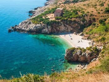Terrasini: Riserva dello Zingaro, San Vito Lo Capo e Scopello Boat