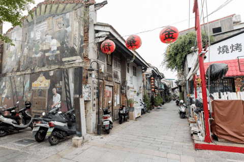 From Kaohsiung: Private Tainan Historical Highlights Tour