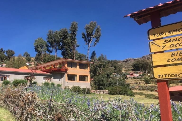 Puno: Full Day Uros Floating Islands + Amantani + Spanish/English Tour Guide