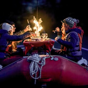 Interlaken: Rafting en Raclette