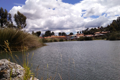 Aus Cusco: Mystisches Feuerritual in der Lagune von Huayllarcocha