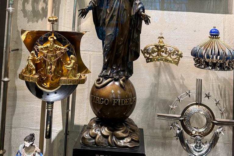 Paryż: wnętrze i skarbiec Notre-Dame: certyfikowana wycieczka z przewodnikiem