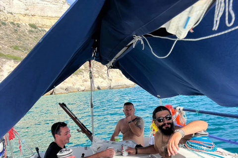 Cagliari: Sailboat tour with aperitif around the Devil's Saddle Devil's Saddle: 3-hour sailing tour, aperitif around the Saddle