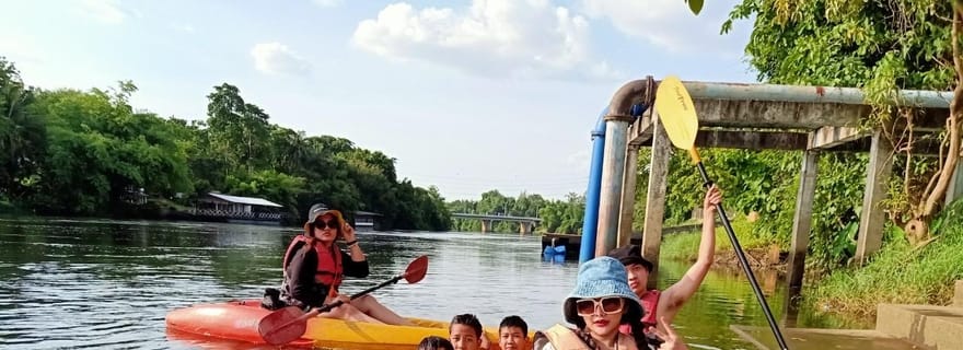 Location de canoës à Kanchanaburi (une journée - à tout moment)