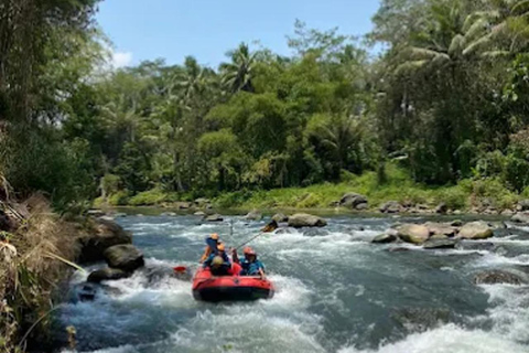 Nepal van Java Village & Elo River Rafting Tour
