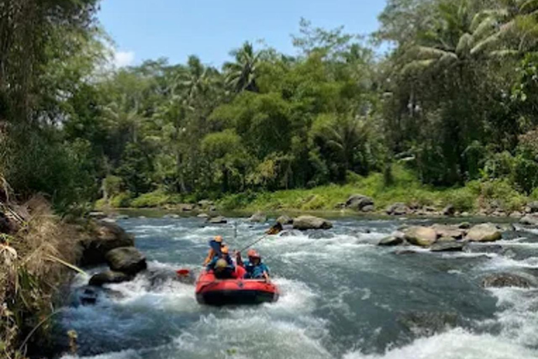 Nepal van Java Village & Elo River Rafting Tour