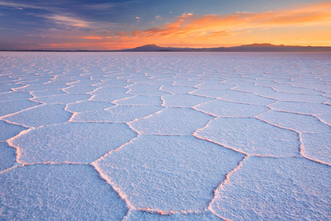 From San Pedro de Atacama: 3-Day Uyuni Salt Flats Tour