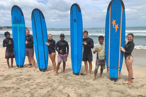 Aulas de surfe em Kuta: 2 horas de aula de surfeAula particular de surfe