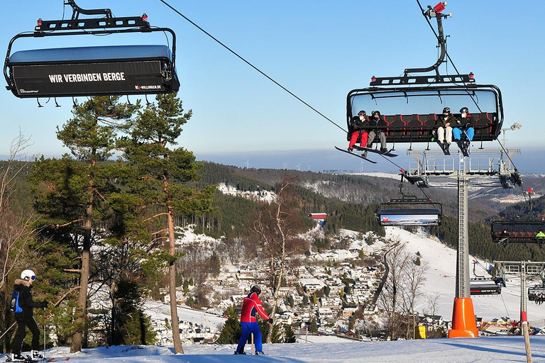 Willingen - Cours de ski privé - équipement inclusCours de ski privé - incluant skis, bâtons, chaussures et casque - Durée : 1 heure.