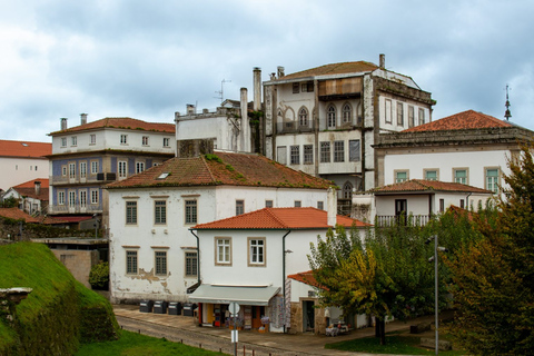 Porto: Santiago de Compostela Tour & Exclusive E-Book