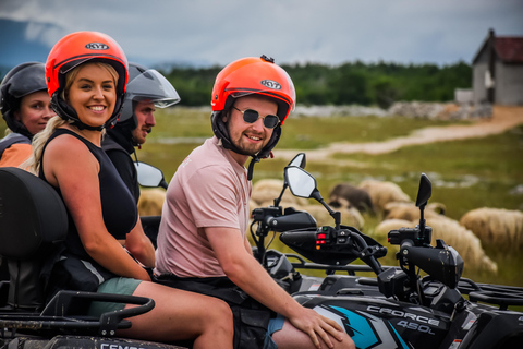 Vanuit Split: ATV Quad bergtocht met picknickTandemtocht met transfer vanuit Split