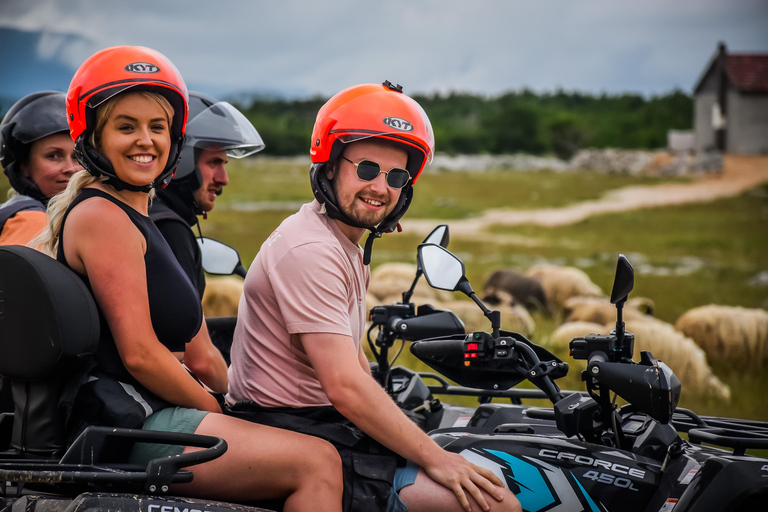 Vanuit Split: ATV Quad bergtocht met picknickTandemtocht met transfer vanuit Split