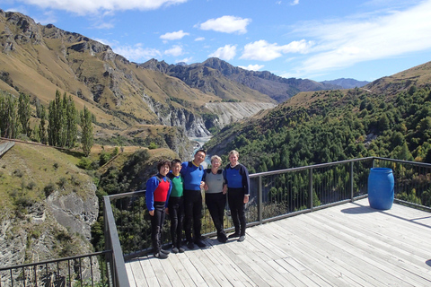 Queenstown: rafting en el río Shotover y excursión al cañón SkippersPor la mañana: Rafting en el río Shotover y excursión al cañón Skippers