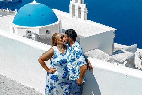 Santorini: Private Photoshoot with Dress Rental & Transfer