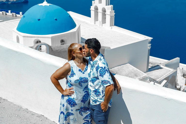 Santorini: Private Photoshoot with Dress Rental & Transfer