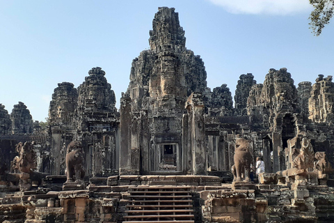 Siem Reap : Visite en petit groupe d&#039;Angkor Wat d&#039;une journée entière et coucher de soleilSiem Reap : Visite d&#039;Angkor Wat en petit groupe et coucher de soleil