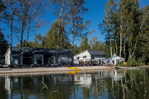 Helsinki: Guided Kayak Tour in Eastern Helsinki Archipelago