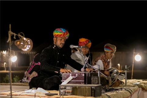 Van Jodhpur: 2-daagse Jaisalmer Highlight Tour met de autoTour met auto en chauffeur met gids