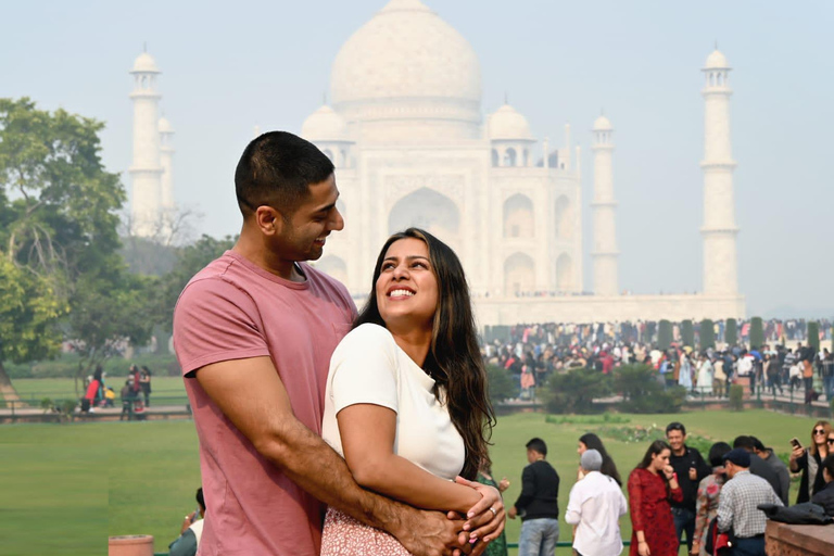 Desde Jaipur: Excursión Privada de un Día al Amanecer del Taj Mahal y el Fuerte de AgraConductor + Coche + Guía + Entrada + Comida