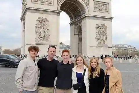 Paris: PREIS PRO SITZ 6 Stunden Tour in einem Van + Fotoshoot