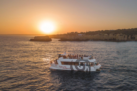 Lagos: Sunset Catamaran Cruise along the Algarve
