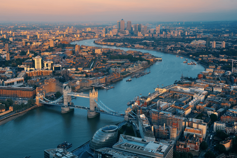 Privé luchthaventransfer: Heathrow van/naar Centraal LondenBestelwagen - tot 8 personen, retour