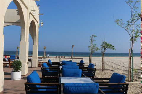 Doha: Guided Tour in Qatari Style at Al Majles Resort