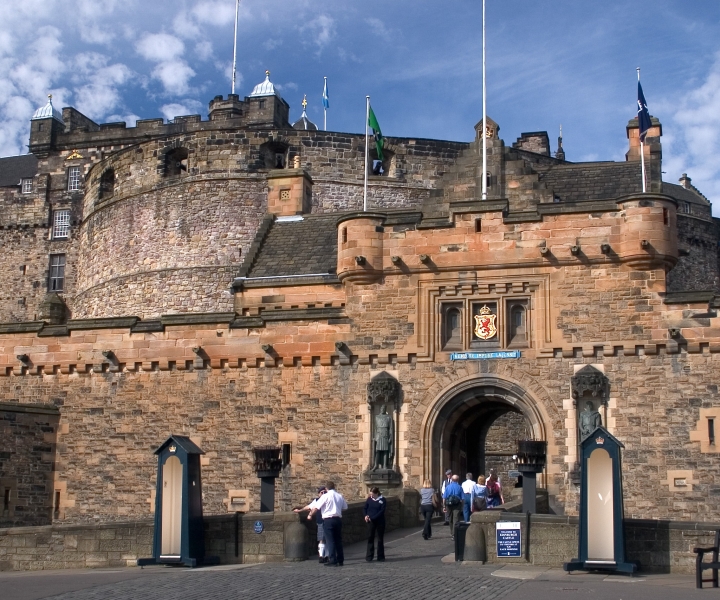 Edimburgo: Tour a Pé sem Fila no Castelo de Edimburgo