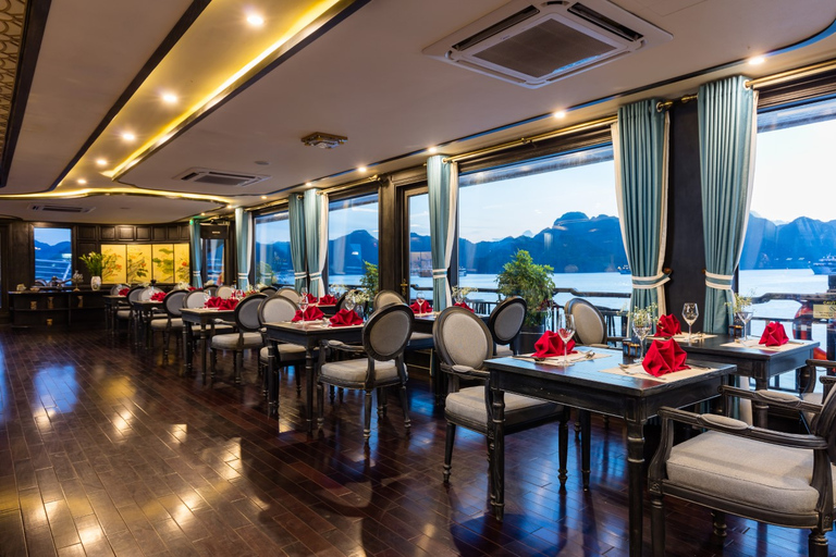 Hanoi: 3-Day Ha Long/Lan Ha Bay Cruise with Private Balcony